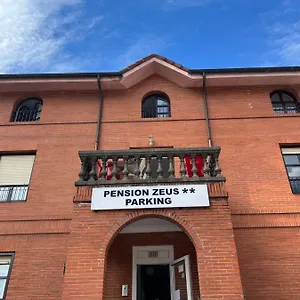 https://pension-zeus.basquecountryhotels.org